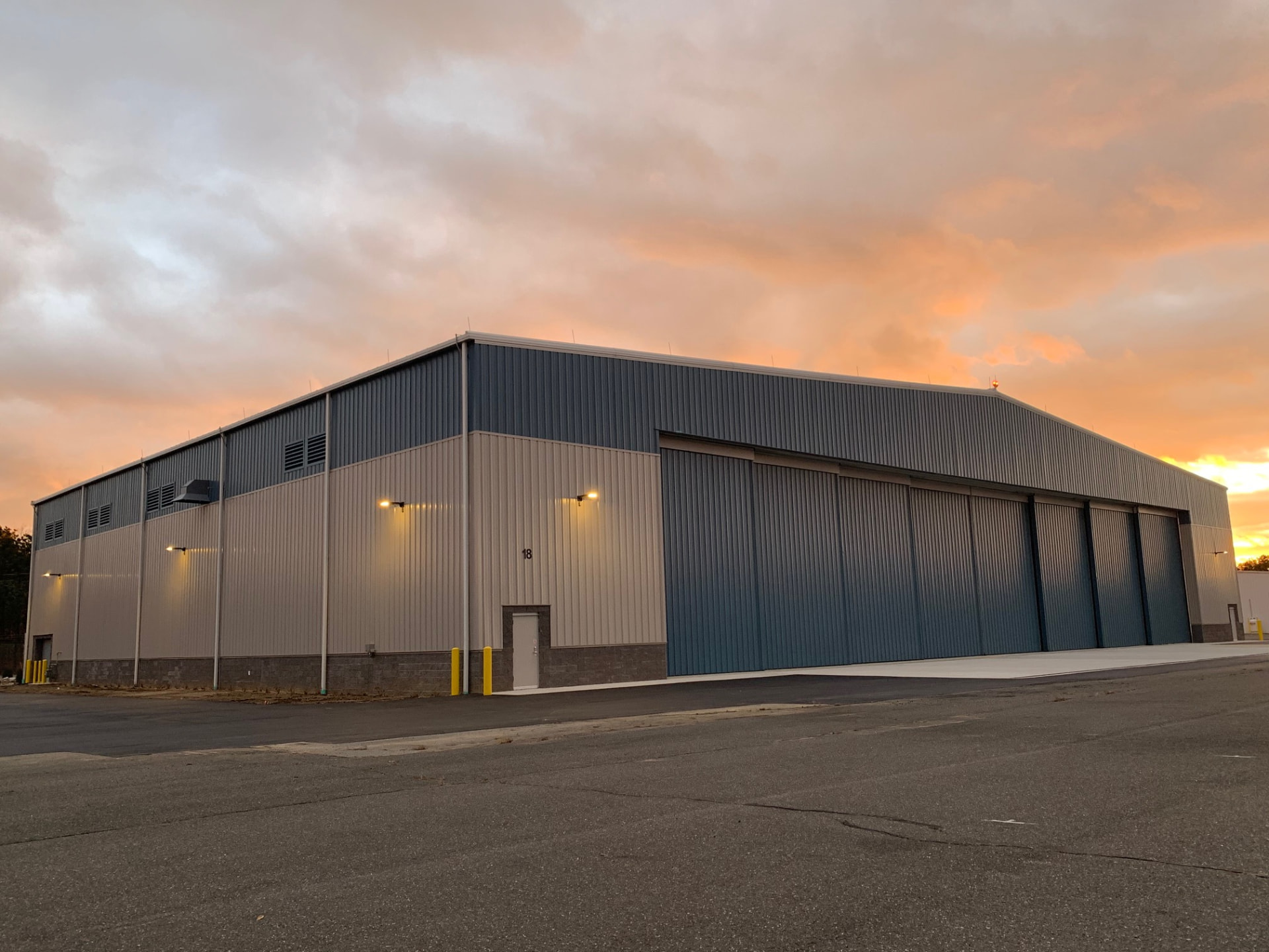 MID ISLAND AIR - NEW YORK JET — RONKONKOMA, NY